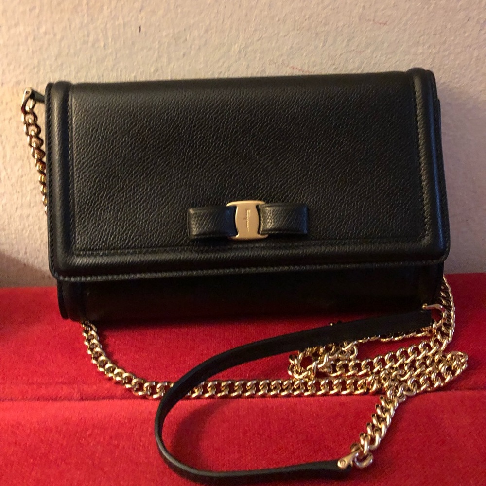 FERRAGAMO VARA MINIBAG!!